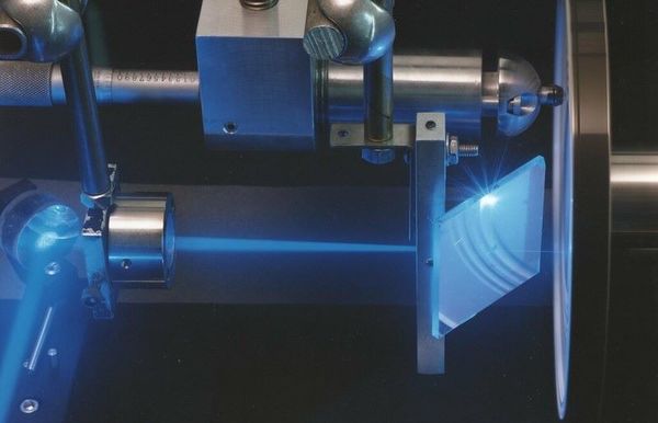 How Raman Spectroscopy Helps Make Better Polymer Composites
